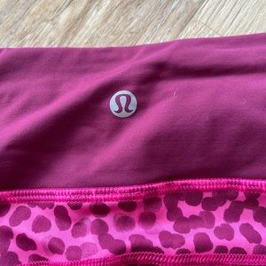 Lululemon pink work out pants